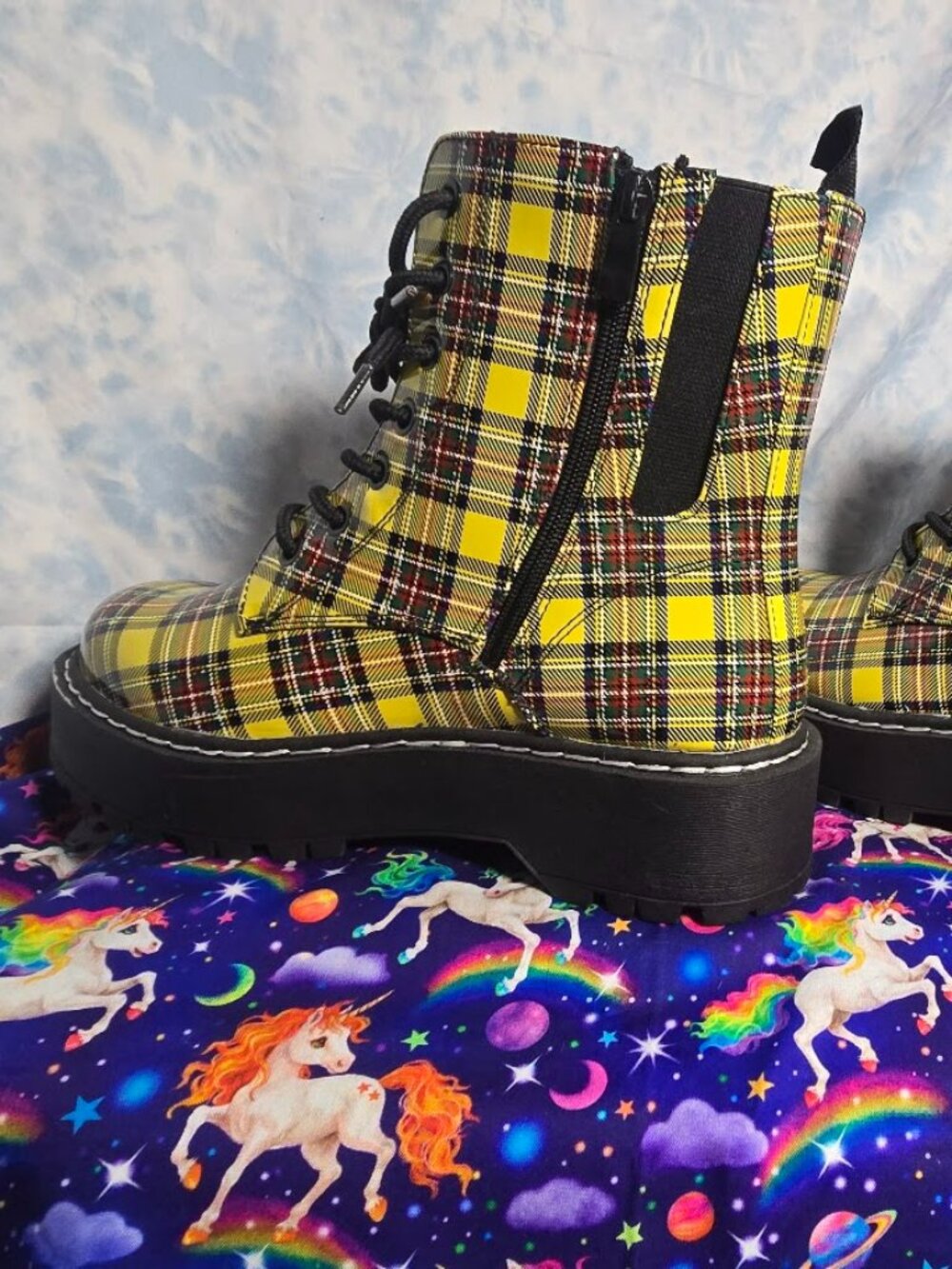Betsey Johnson Combat Boot 9 wide - Picture 2 of 5
